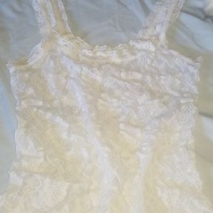 Lettuce hem lace tank